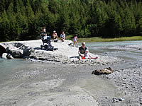 kurze Rast auf der Wanderung in Österreich